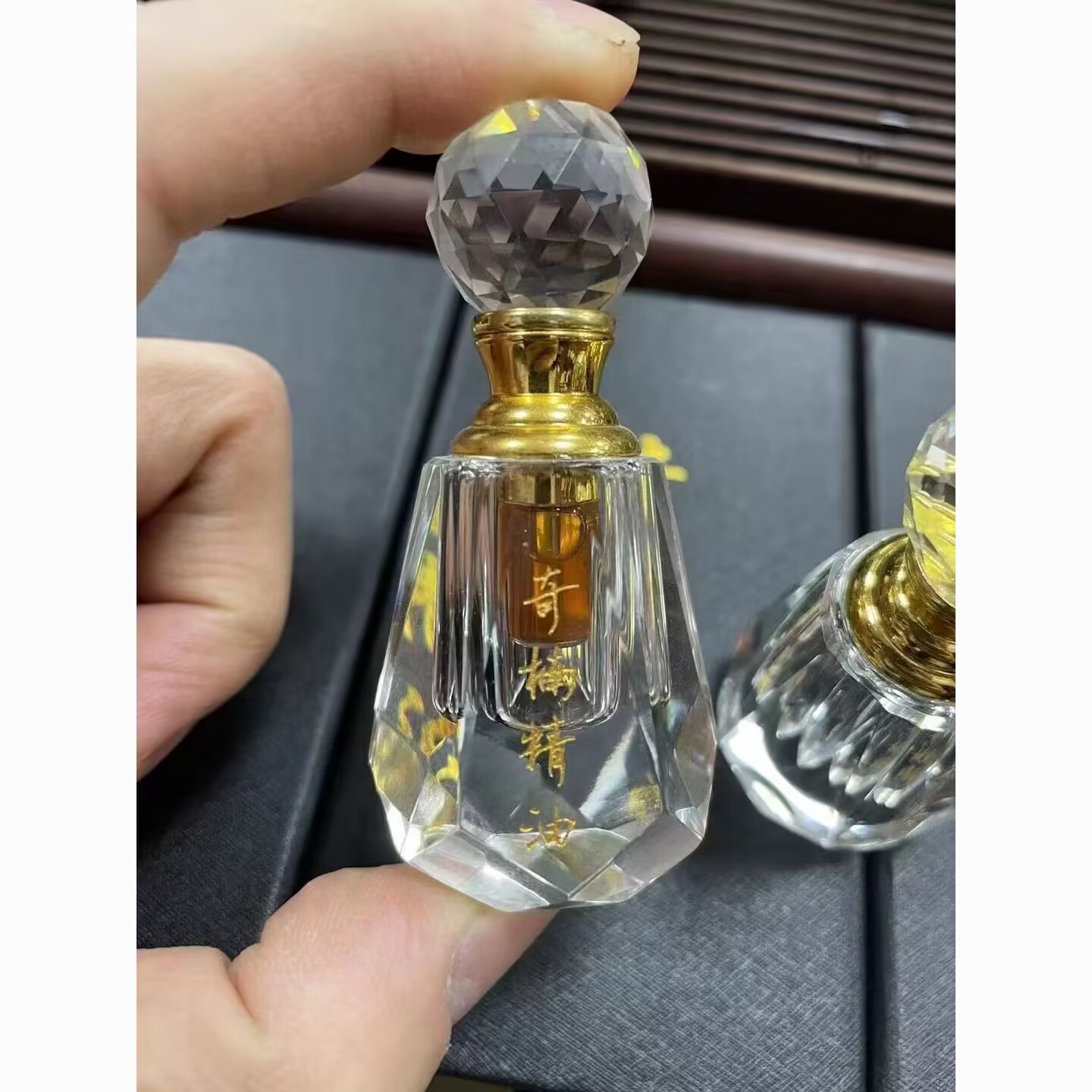 2ml/Box Reichhaltiges Oud-Agar – Perfume Fragrance Raw Material Bewertung und Preis
